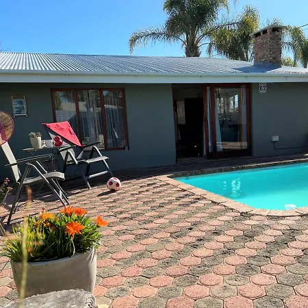 Tuinhuis Oudtshoorn Exterior photo